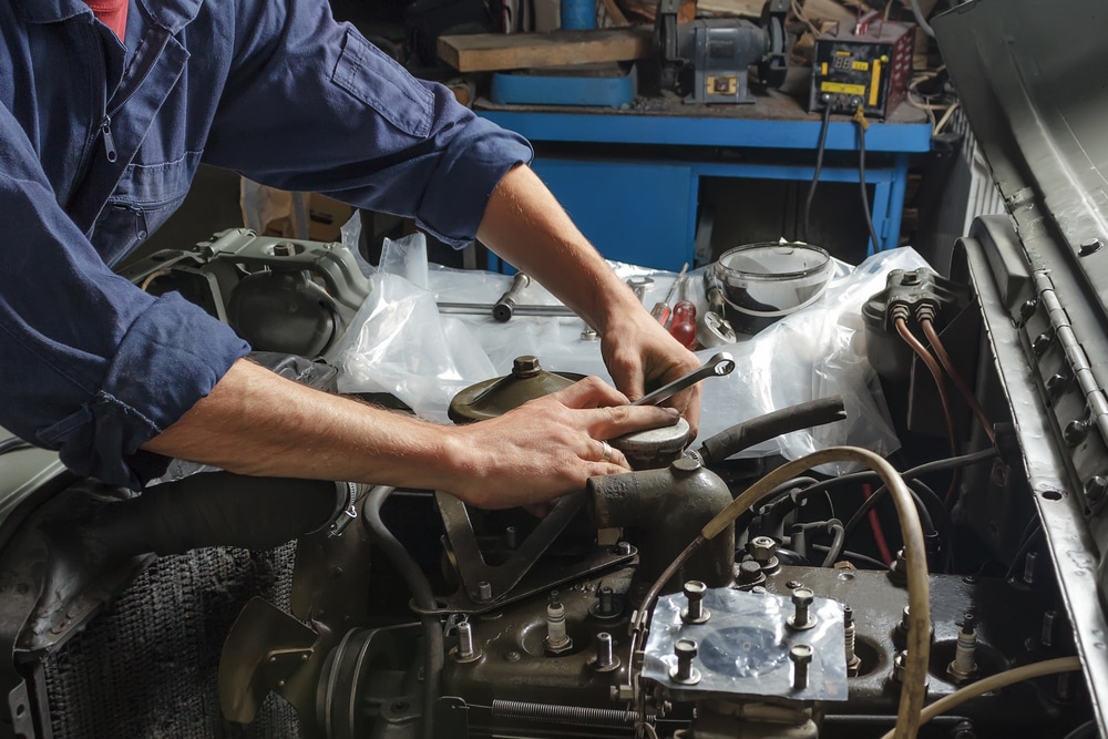 Auto selber reparieren Werkstatt